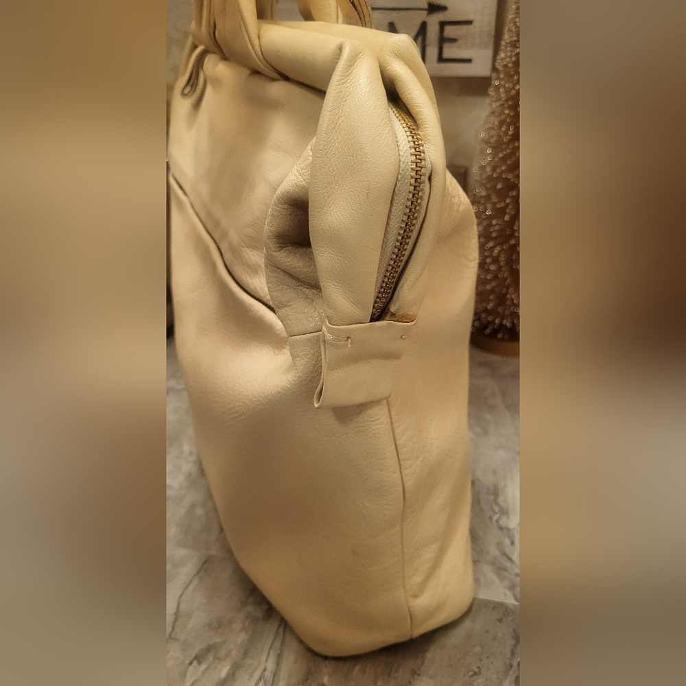 Alberta Di Canio Women's Cream Shoulder Bag - Picture 9 of 16